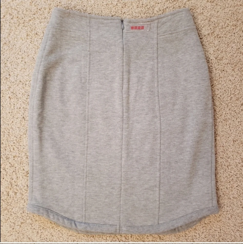 Peace Love World Skirt Fleece Lined Gray Size XS Brand New With Tags